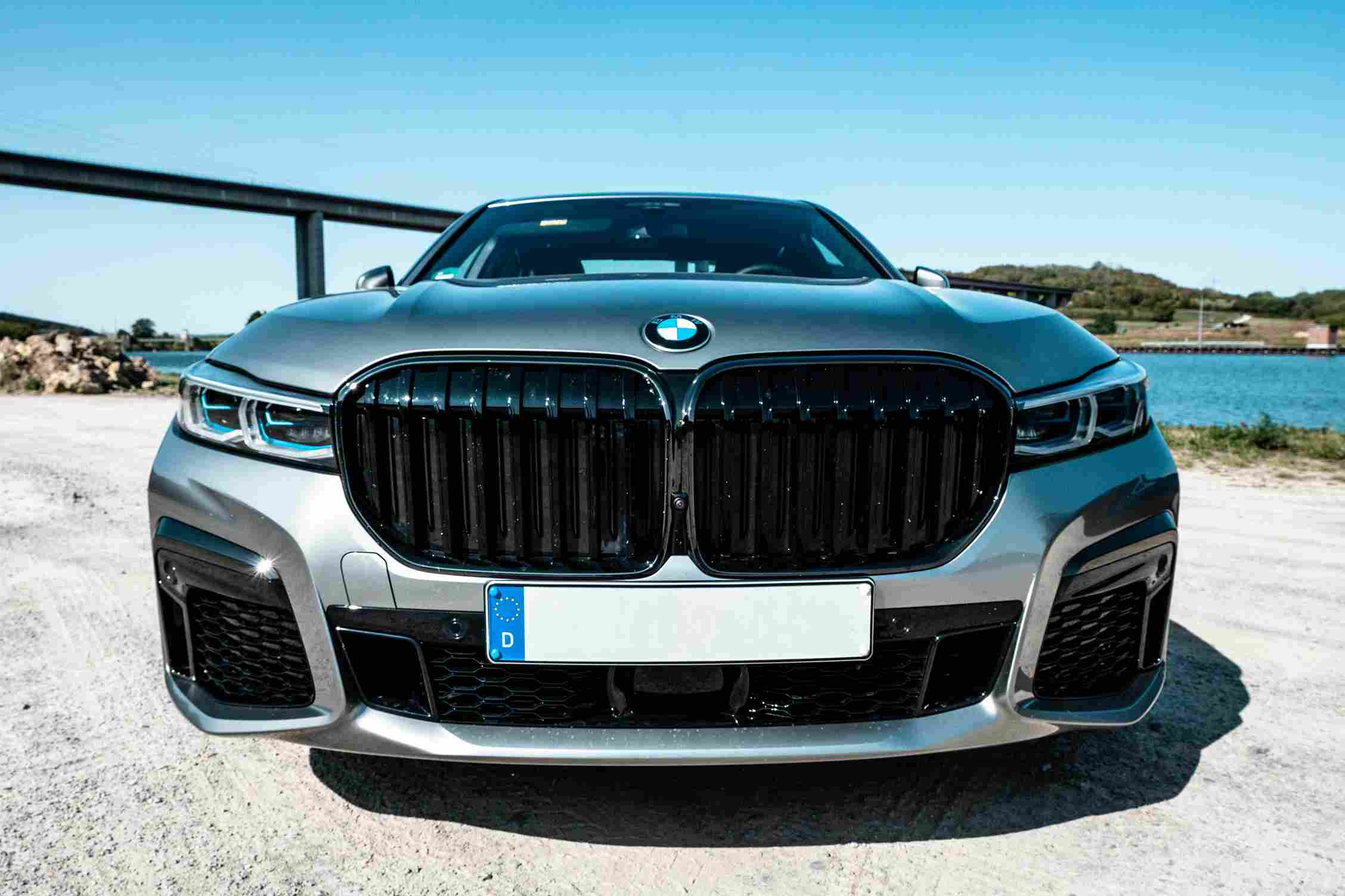 Hybrid Luxury Cars