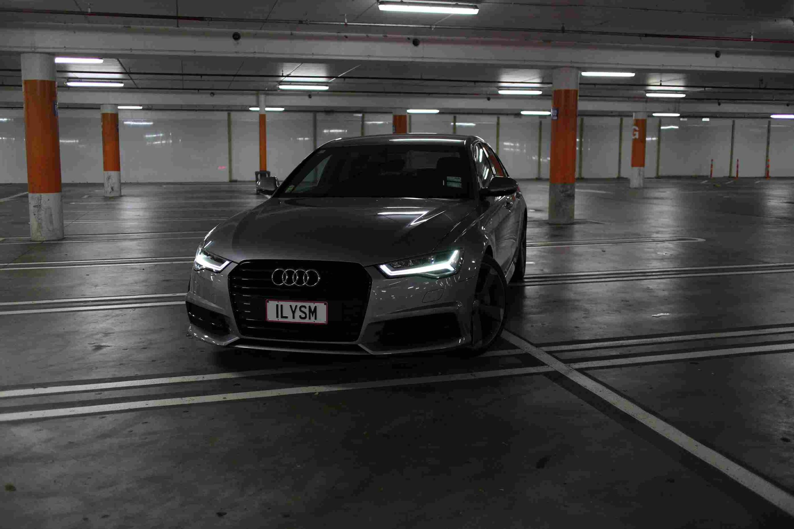  High MPG Luxury Cars Under 80k